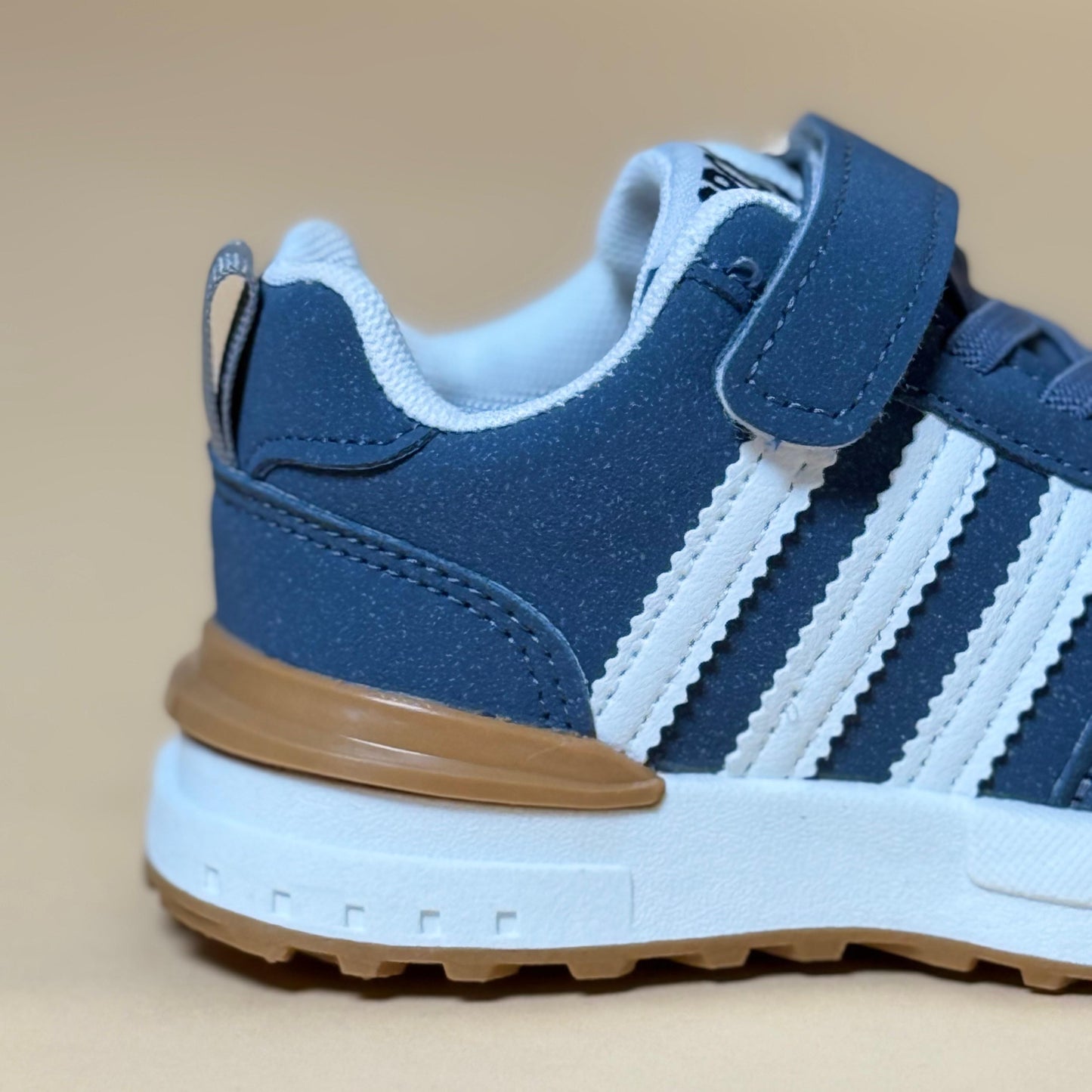 classic blue kids sports sneaker