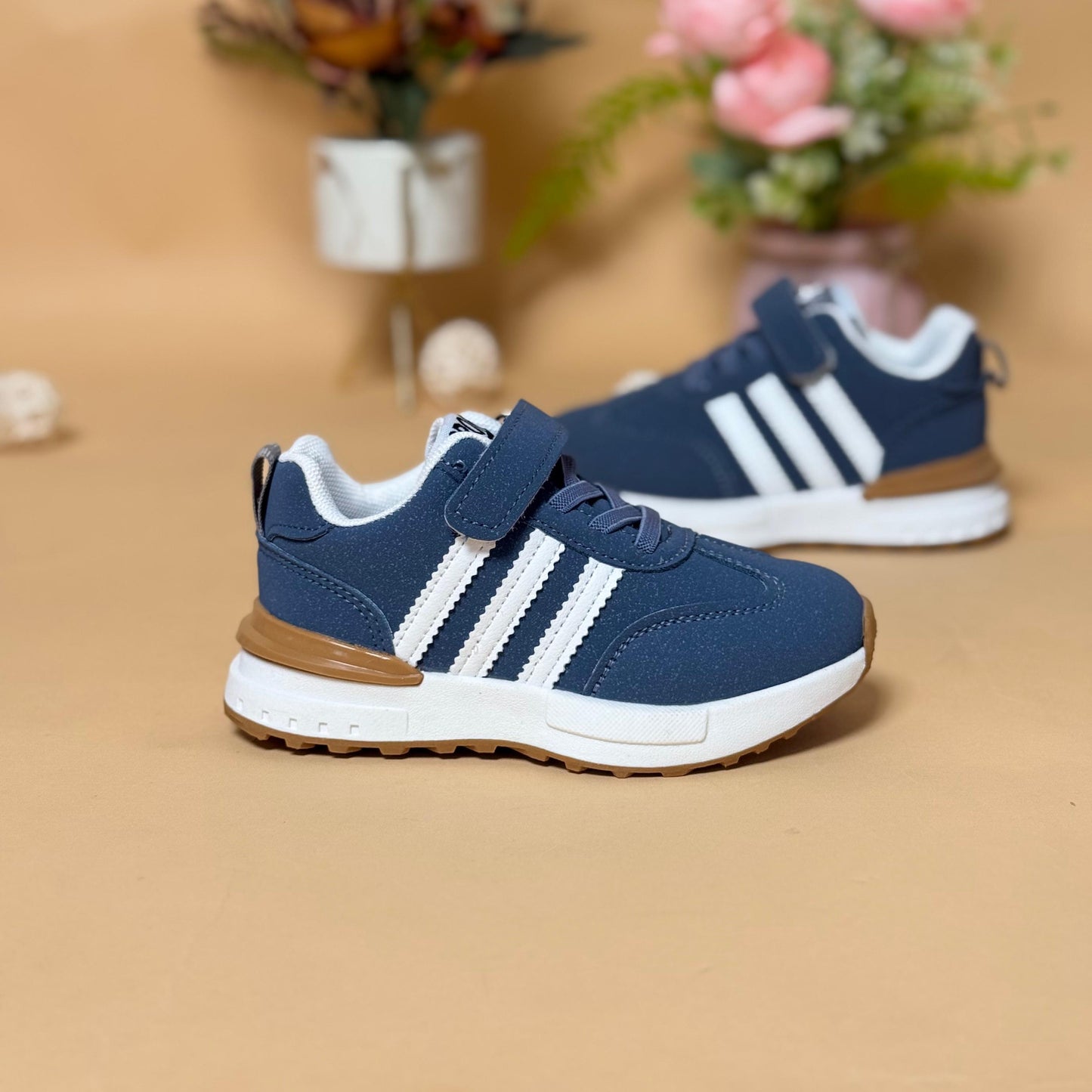 classic blue kids sports sneaker