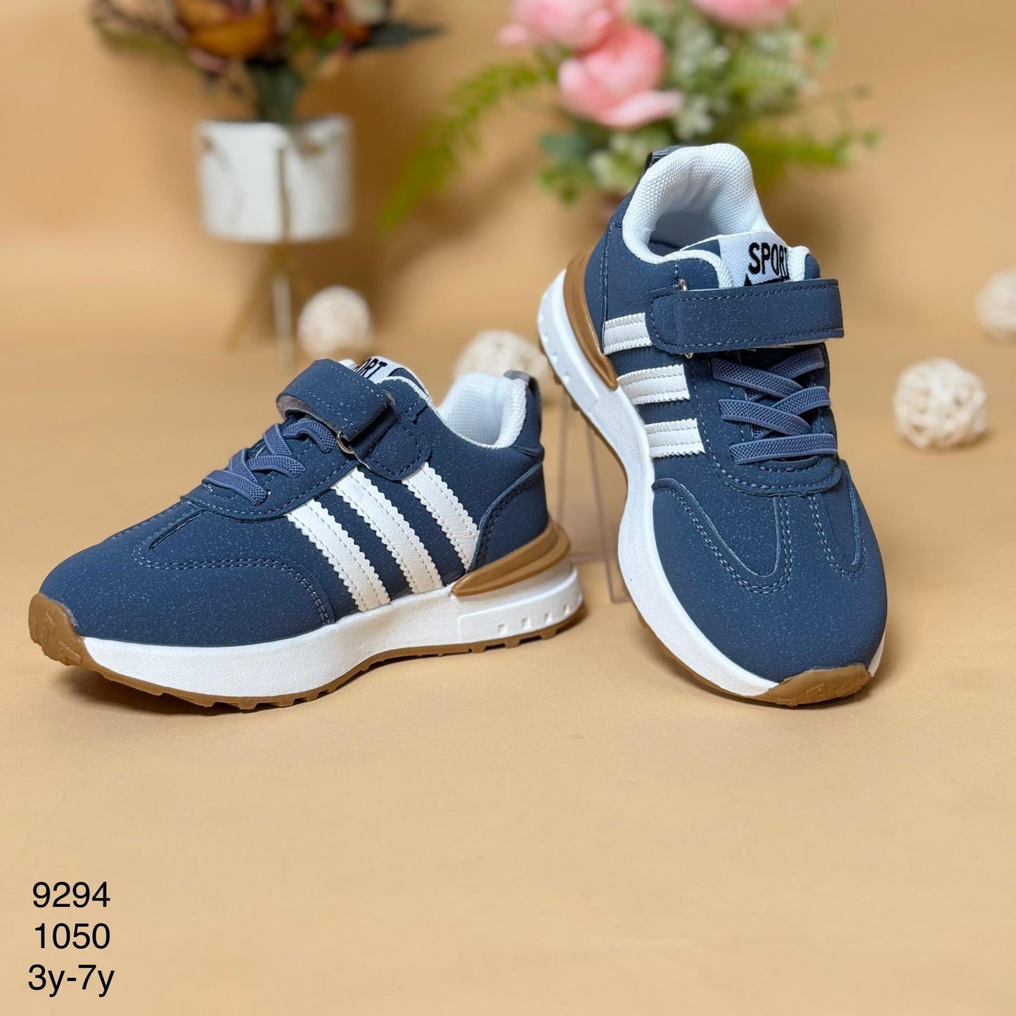classic blue kids sports sneaker