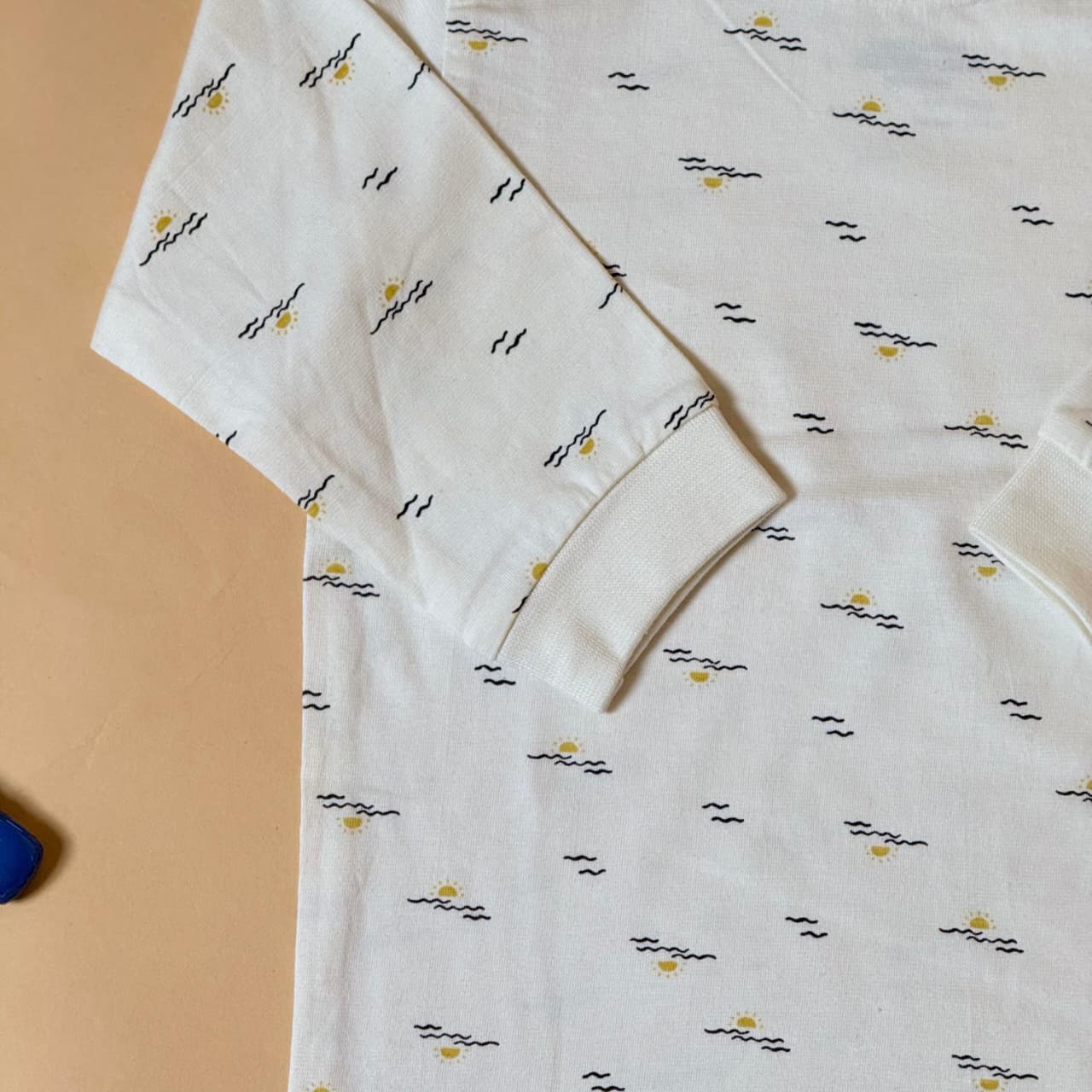 Boys Cream Printed Full Sleeve T-Shirt