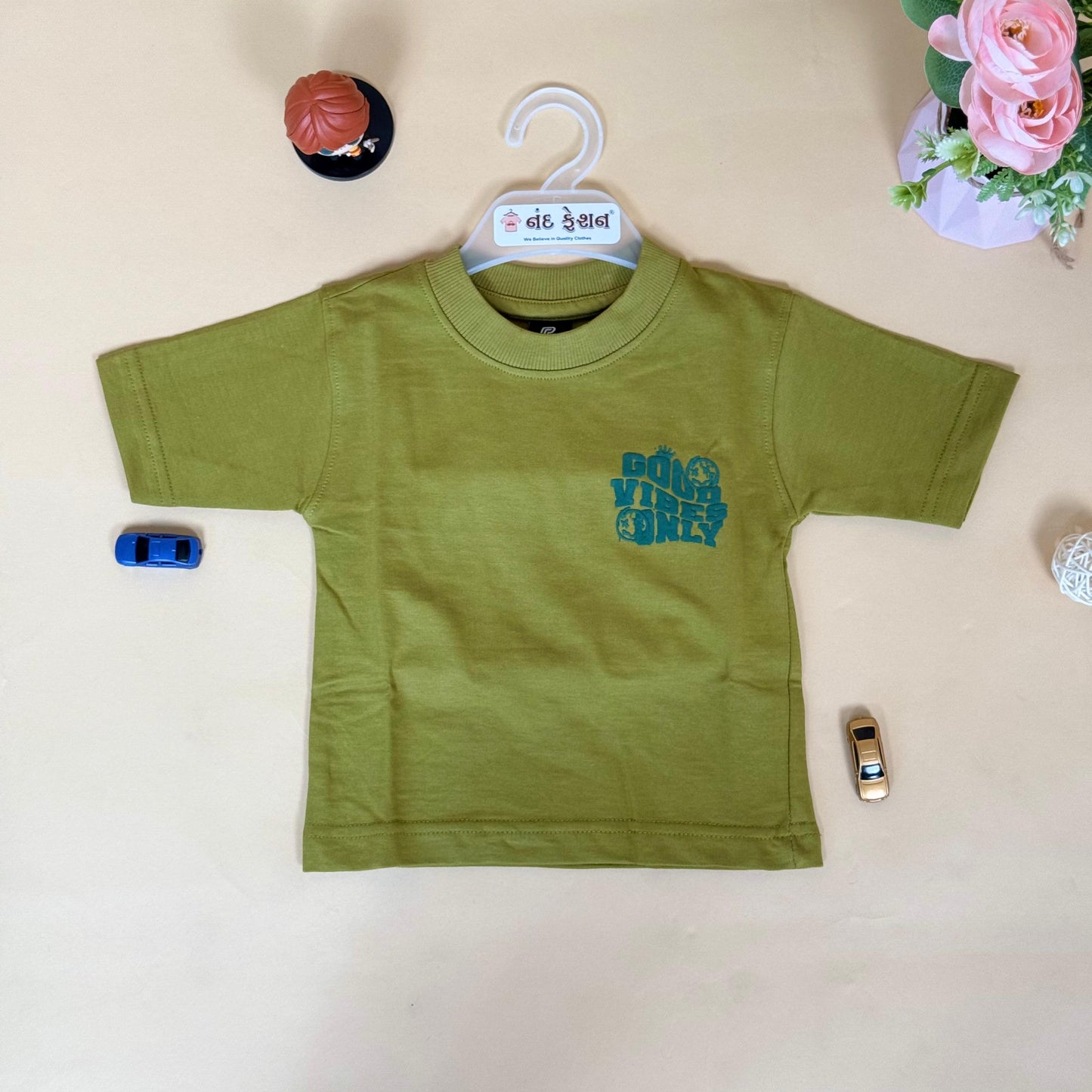 Drop Shoulder "Good Vibes Only" T-Shirt