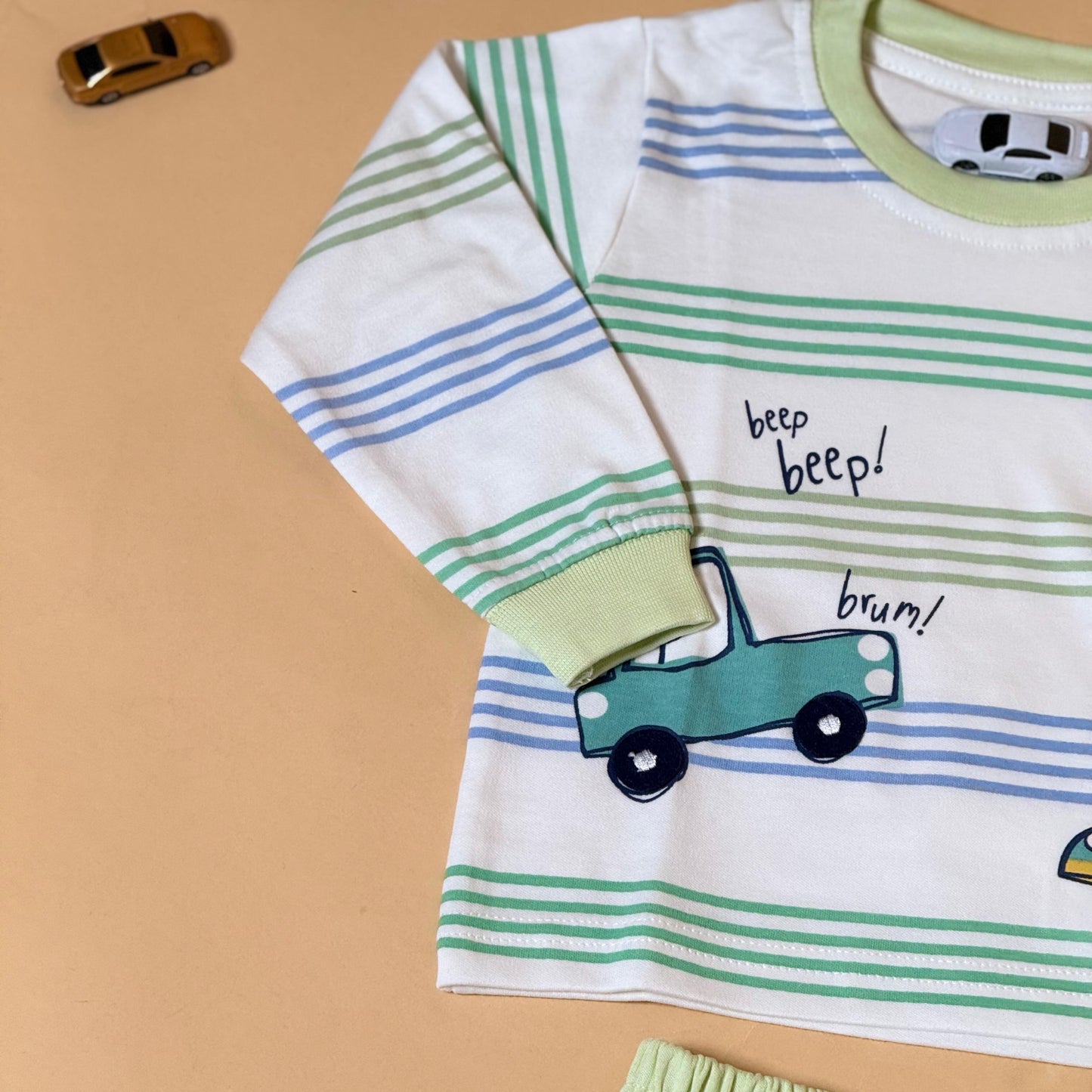 “Beep Beep” Car Print Lenghi Pair