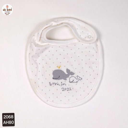 Embroidered design baby bibs