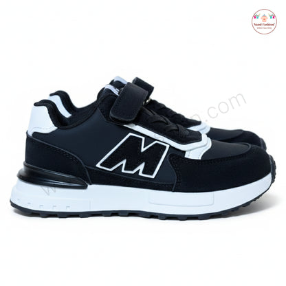 Classic black & white kids sneaker
