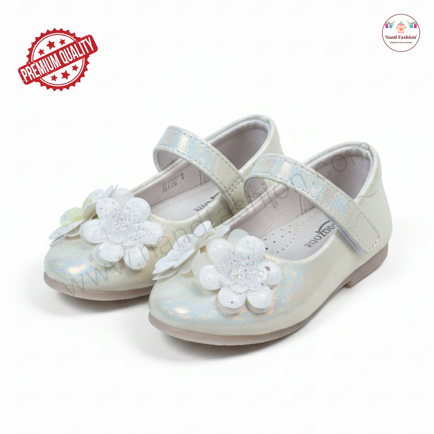 cute white floral baby girl Mojadi