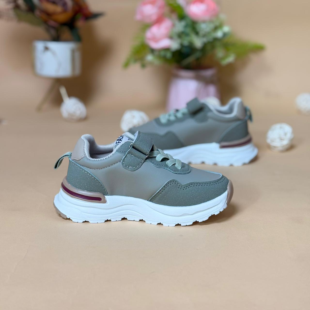 Stylish Everyday Wear Kids Sneakers